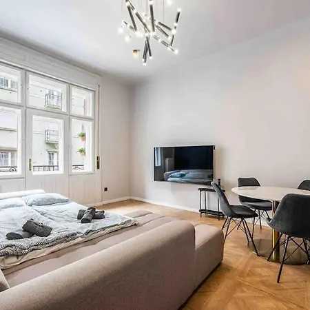 Gem Lively 7th District Near New York Cafe Appartement Budapest